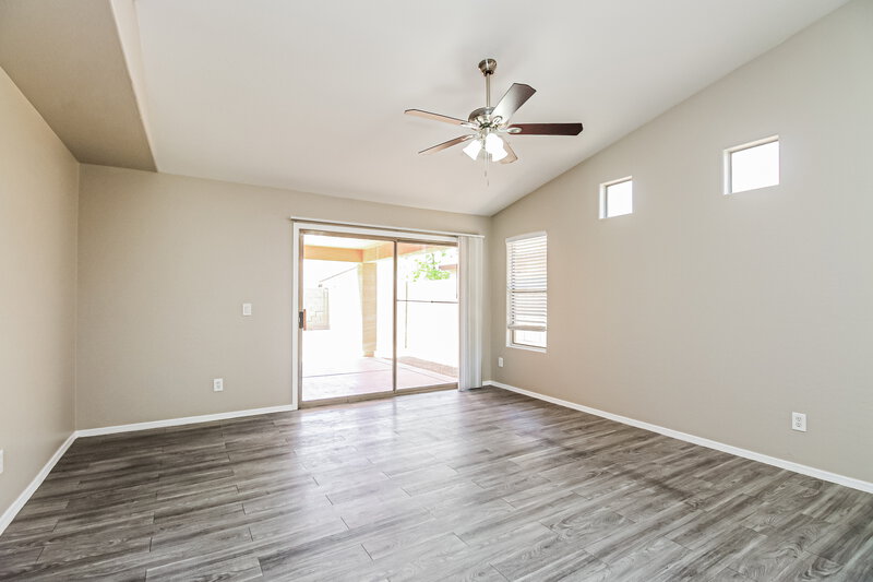 2,165/Mo, 2725 E Carol Ave Mesa, AZ 85204 Living Room View 2