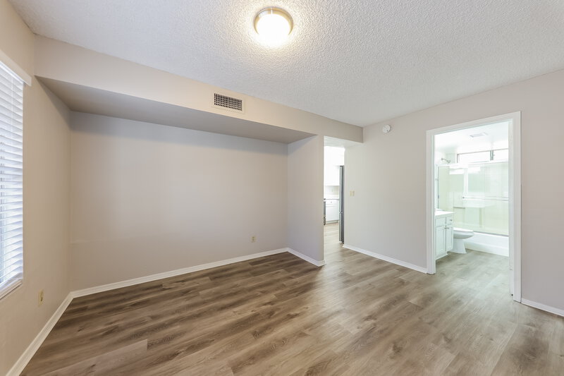 2,125/Mo, 5719 W Michigan Ave Glendale, AZ 85308 Family Room View