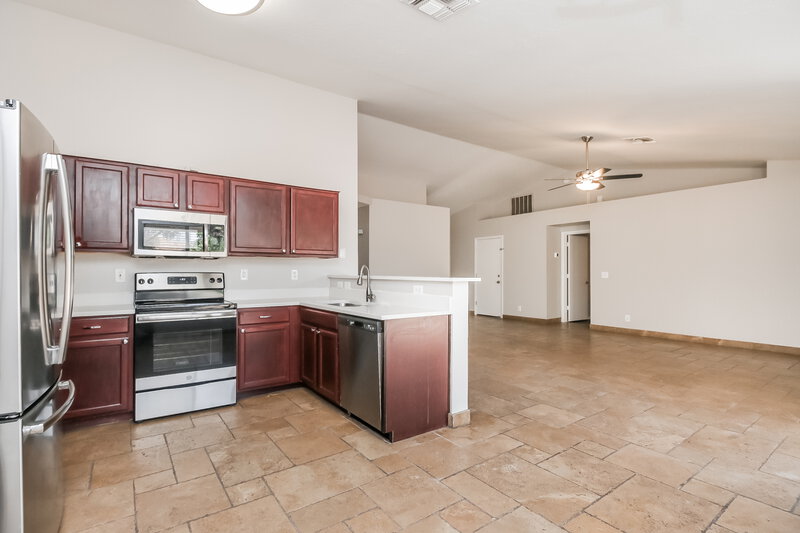 2,335/Mo, 1042 S Canal Dr Gilbert, AZ 85296 Dining Room View