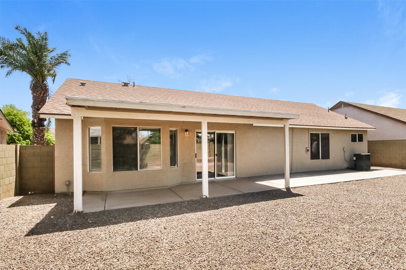 2,335/Mo, 1042 S Canal Dr Gilbert, AZ 85296 Rear View 2