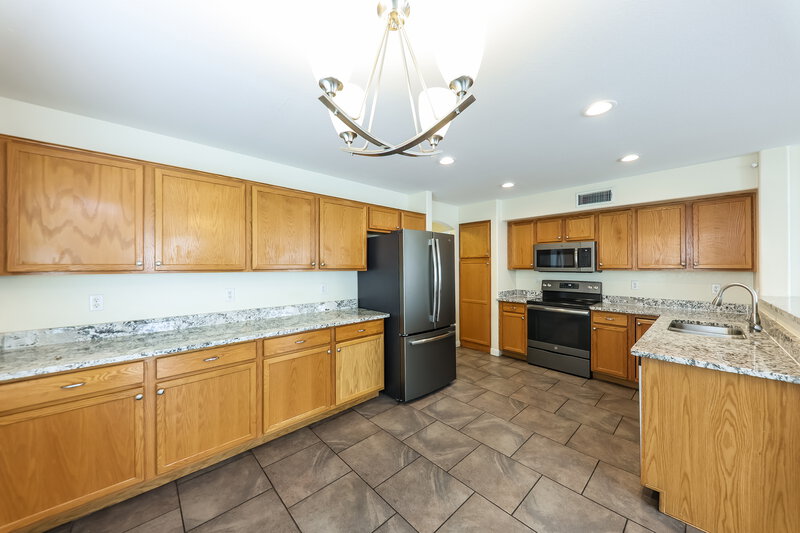 2,055/Mo, 1111 W Wagoner Rd Phoenix, AZ 85023 Dining Room View