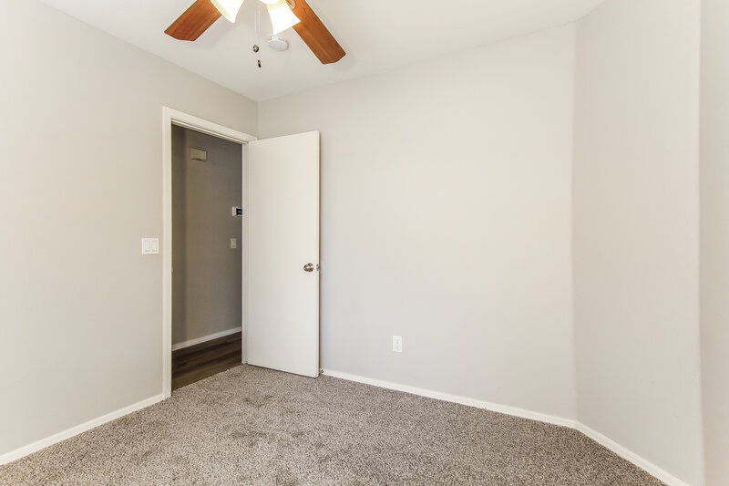 1,860/Mo, 10602 W Rosewood Dr Avondale, AZ 85392 Bedroom View 2