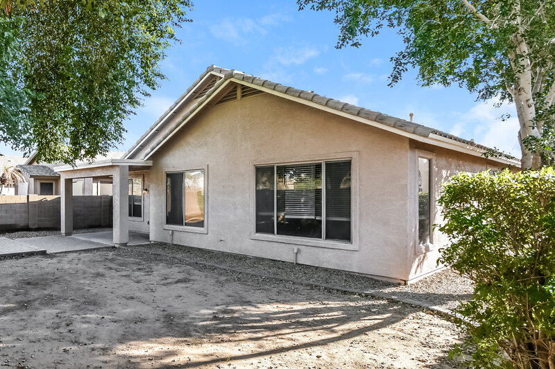 2,120/Mo, 3322 N 126th Dr Avondale, AZ 85392 Rear View