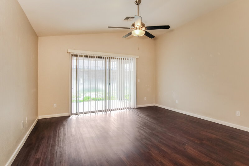 1,940/Mo, 1509 E Sunland Ave Phoenix, AZ 85040 Dining Room View