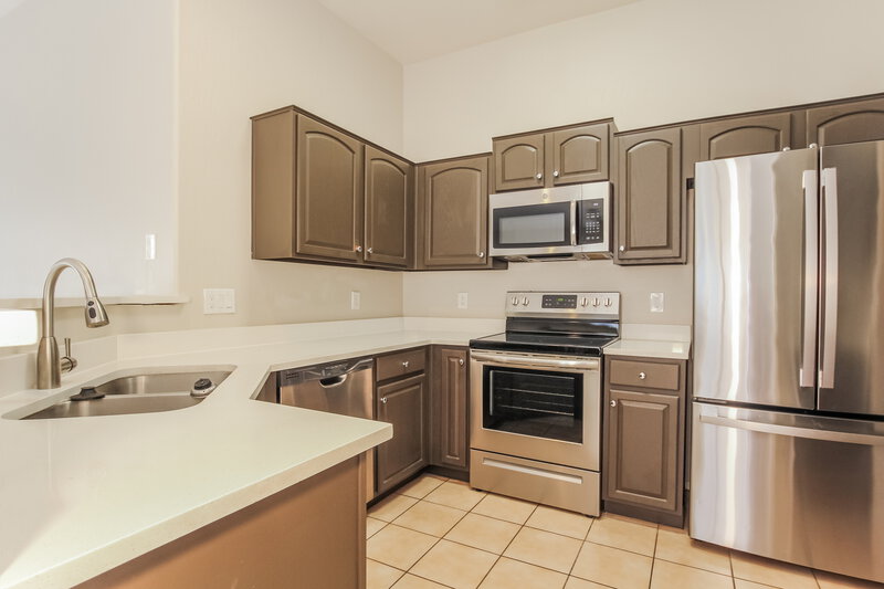 1,940/Mo, 1509 E Sunland Ave Phoenix, AZ 85040 Kitchen View