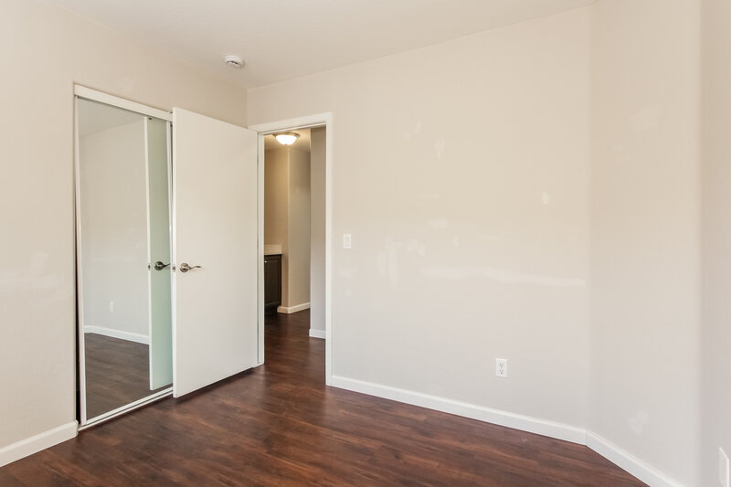 1,940/Mo, 1509 E Sunland Ave Phoenix, AZ 85040 Bedroom View