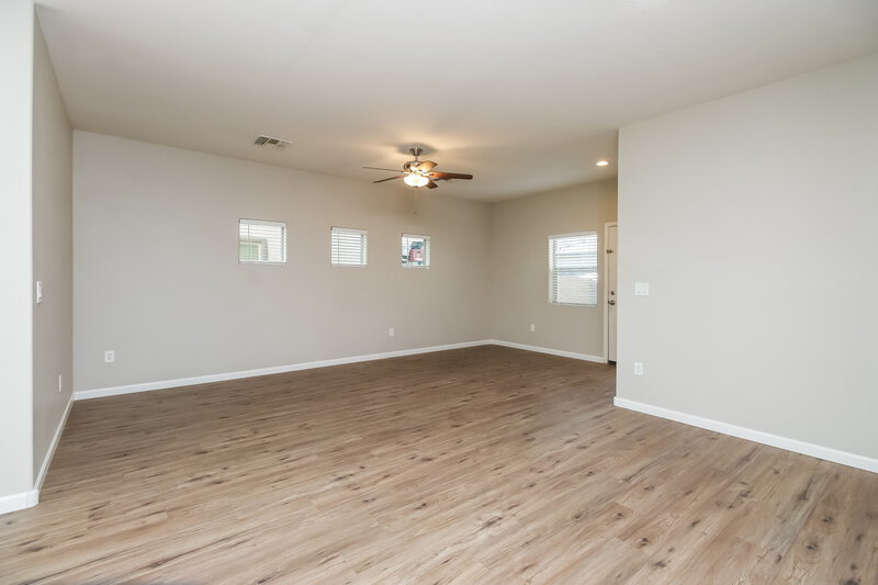 1,860/Mo, 1822 W Minton Street Phoenix, AZ 85041 Living Room View