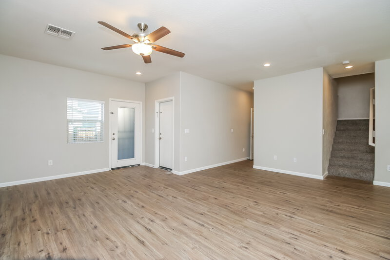 1,860/Mo, 1822 W Minton Street Phoenix, AZ 85041 Living Room View 2