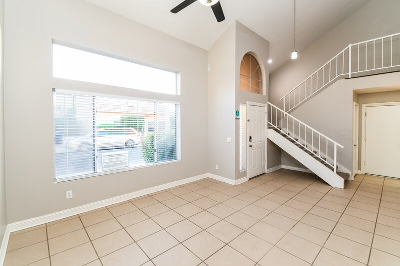 2,205/Mo, 1764 E Geronimo St Chandler, AZ 85225 Living Room View