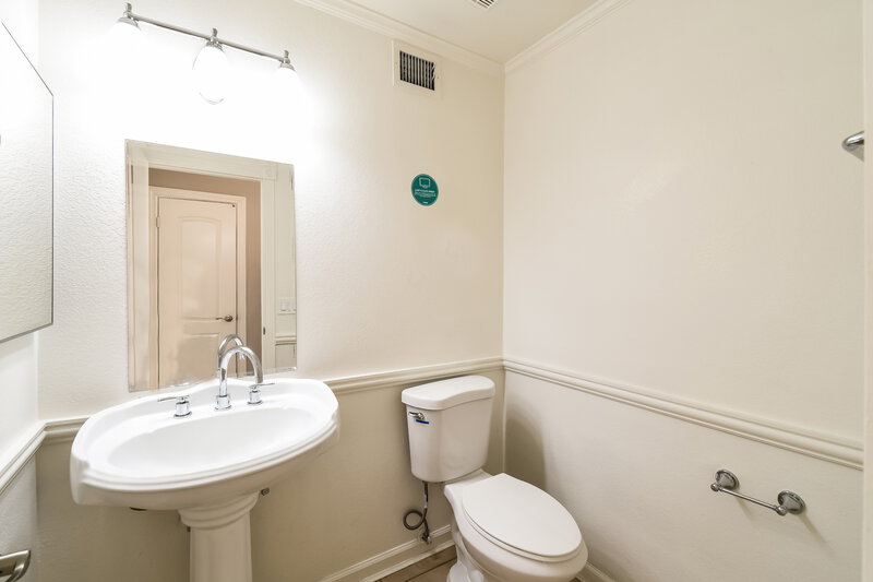 2,205/Mo, 1764 E Geronimo St Chandler, AZ 85225 Bathroom View 2