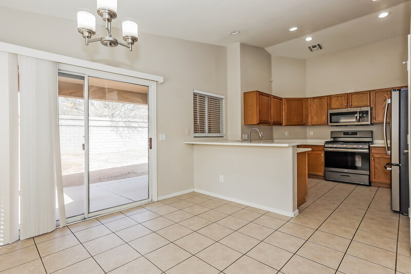 1,945/Mo, 20278 N 82nd Lane Peoria, AZ 85382 Dining Room View