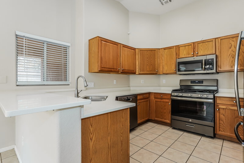 1,945/Mo, 20278 N 82nd Lane Peoria, AZ 85382 Kitchen View