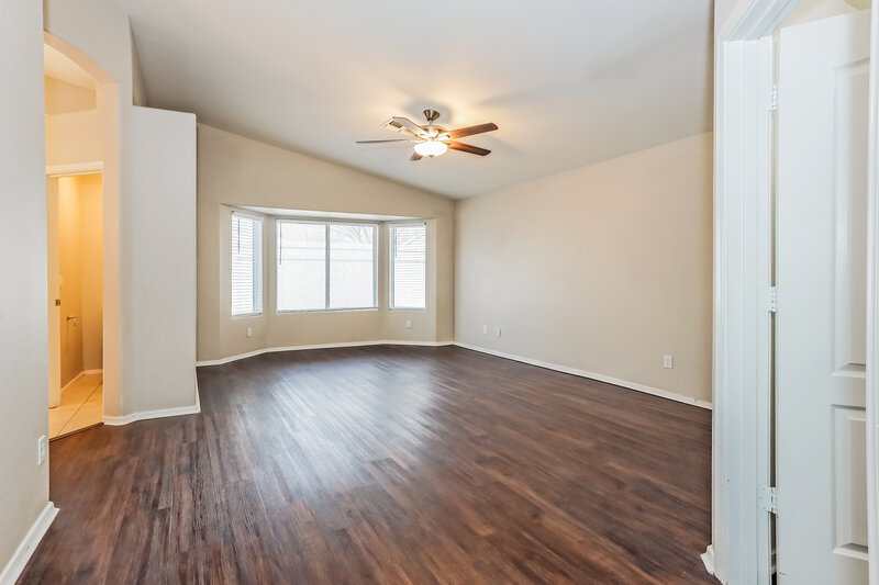1,945/Mo, 20278 N 82nd Lane Peoria, AZ 85382 Main Bedroom View