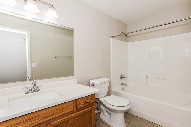 1,945/Mo, 20278 N 82nd Lane Peoria, AZ 85382 Bathroom View