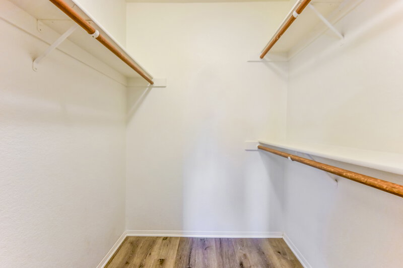 2,275/Mo, 2641 E Isabella Ave Mesa, AZ 85204 Walk In Closet View