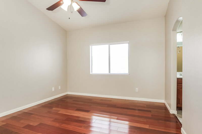 2,105/Mo, 14510 N 87th Ave Peoria, AZ 85381 Main Bedroom View