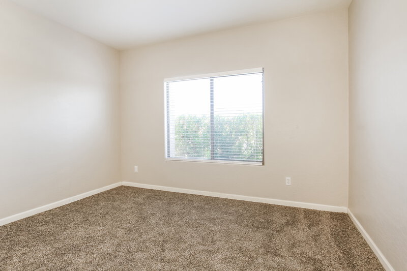 2,105/Mo, 14510 N 87th Ave Peoria, AZ 85381 Bedroom View 3
