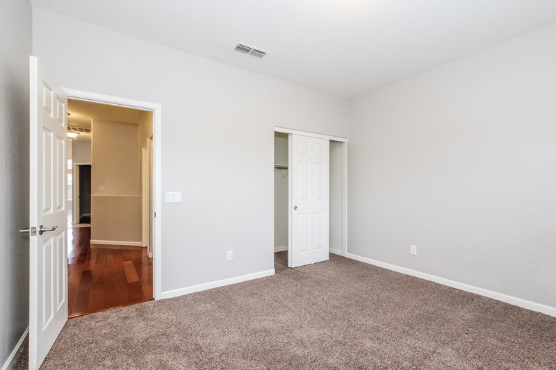 2,150/Mo, 14510 N 87th Ave Peoria, AZ 85381 Bedroom View 4