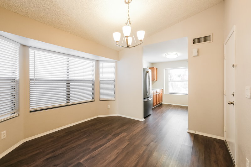 1,825/Mo, 11622 W Olive Dr Avondale, AZ 85392 Dining Room View
