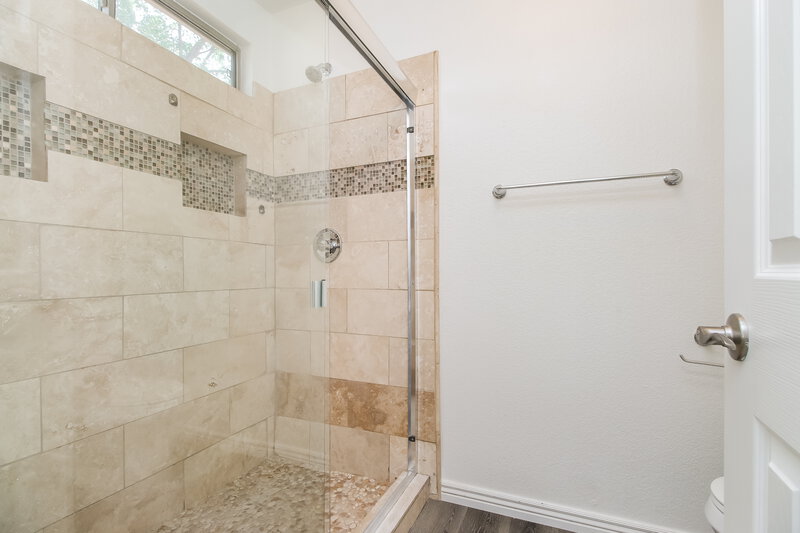 1,920/Mo, 878 E Pollino St San Tan Valley, AZ 85140 Main Bathroom View 2