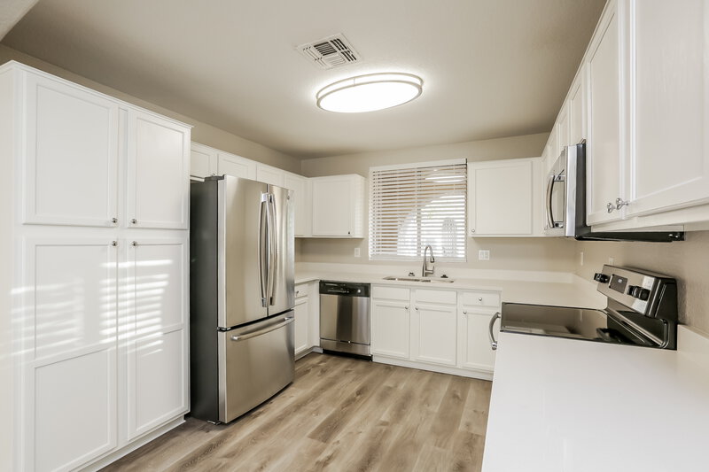 2,085/Mo, 8415 W Veliana Way Tolleson, AZ 85353 Kitchen View