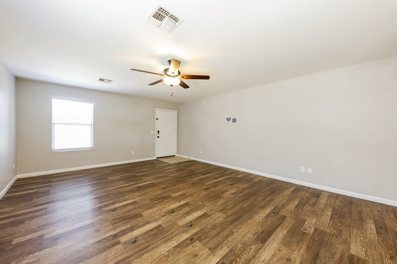 1,990/Mo, 11535 W Windrose Ave El Mirage, AZ 85335 Living Room View