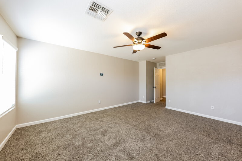 1,990/Mo, 11535 W Windrose Ave El Mirage, AZ 85335 Main Bedroom View