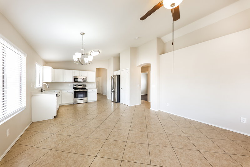 2,050/Mo, 10556 W Amelia Ave Avondale, AZ 85392 Family Room View 2