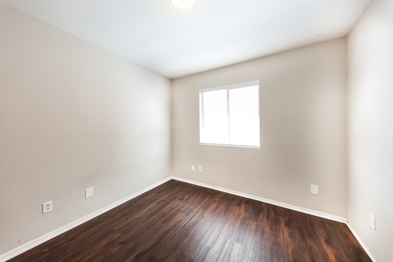 2,050/Mo, 10556 W Amelia Ave Avondale, AZ 85392 Bedroom View