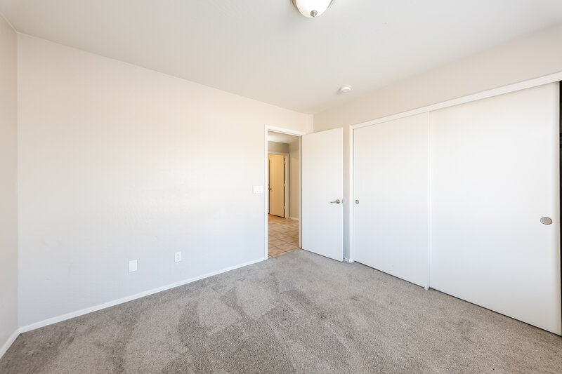 1,930/Mo, 2228 W Nancy Lane Phoenix, AZ 85041 Misc View 12