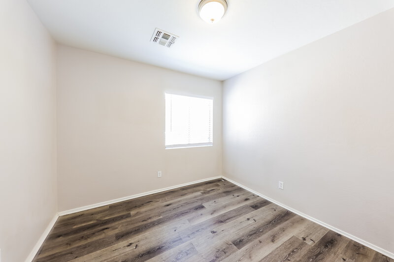 1,755/Mo, 11224 W Glenrosa Ave Phoenix, AZ 85037 Bedroom View