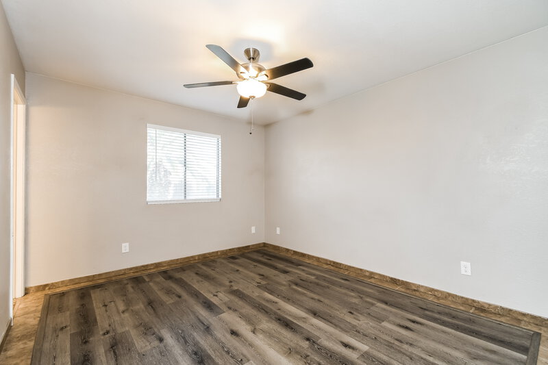 2,300/Mo, 1811 N Cheri Lynn Dr Chandler, AZ 85225 Main Bedroom View 2