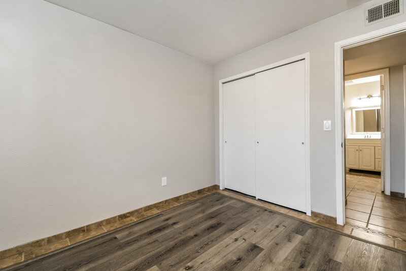 2,300/Mo, 1811 N Cheri Lynn Dr Chandler, AZ 85225 Bedroom View 2