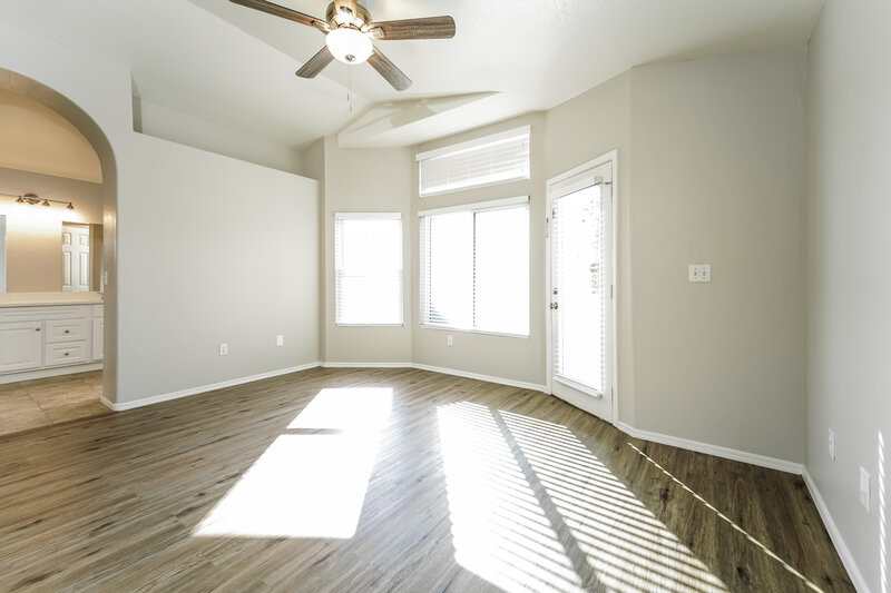 2,465/Mo, 2151 E Briarwood Ter Phoenix, AZ 85048 Bedroom View 3
