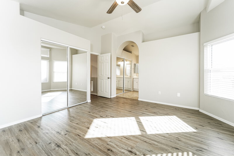2,465/Mo, 2151 E Briarwood Ter Phoenix, AZ 85048 Bedroom View 4