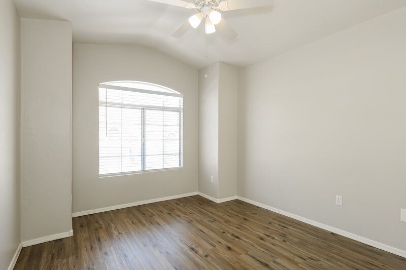 2,345/Mo, 2151 E Briarwood Ter Phoenix, AZ 85048 Bedroom View