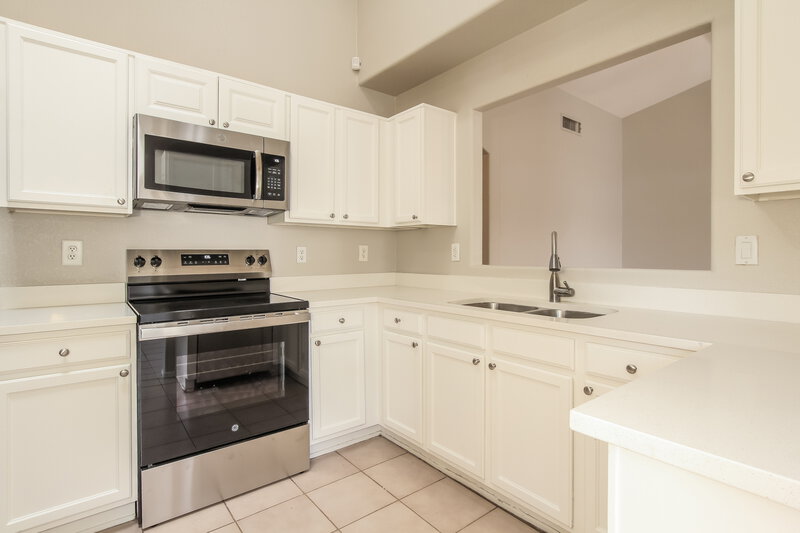 1,835/Mo, 13177 W Desert Lane Surprise, AZ 85374 Kitchen View