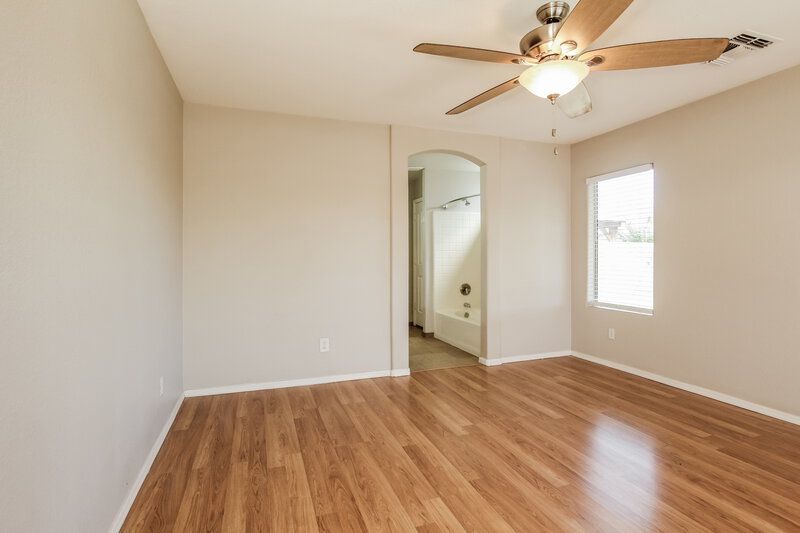 1,835/Mo, 13177 W Desert Lane Surprise, AZ 85374 Main Bedroom View