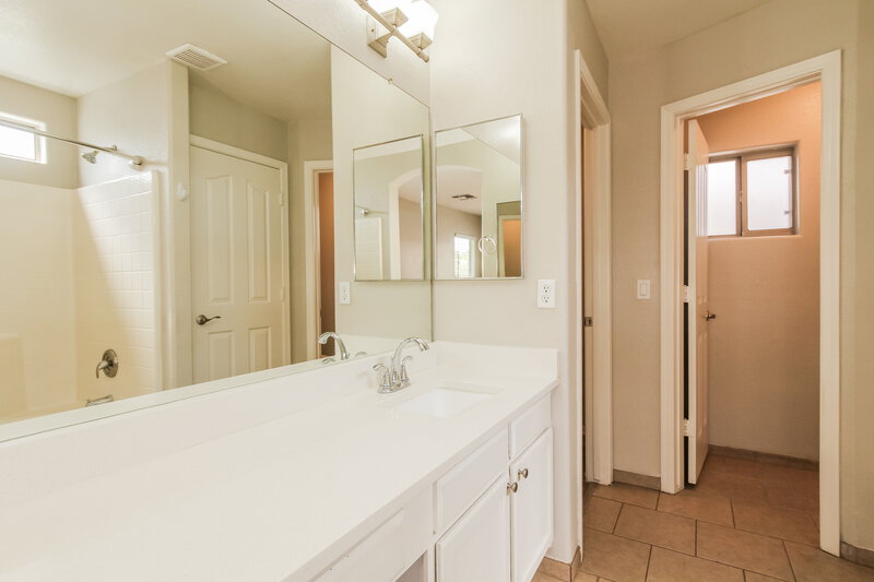 1,835/Mo, 13177 W Desert Lane Surprise, AZ 85374 Main Bathroom View