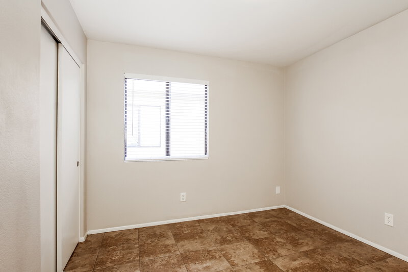 1,830/Mo, 8614 W Mariposa Drive Phoenix, AZ 85037 Bedroom View 2