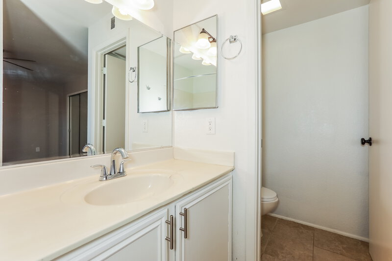 2,385/Mo, 1717 E Geronimo St Chandler, AZ 85225 Main Bathroom View 2