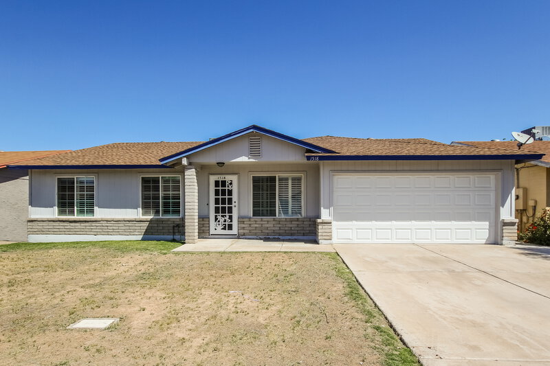 1,980/Mo, 1518 E Carter Rd Phoenix, AZ 85042 External View