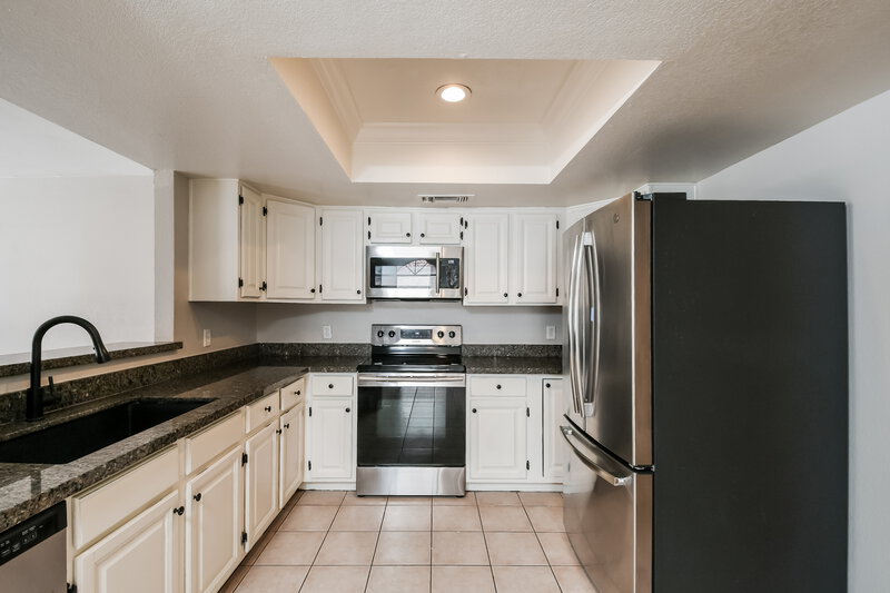 2,310/Mo, 1534 E Campbell Ave Gilbert, AZ 85234 Kitchen View