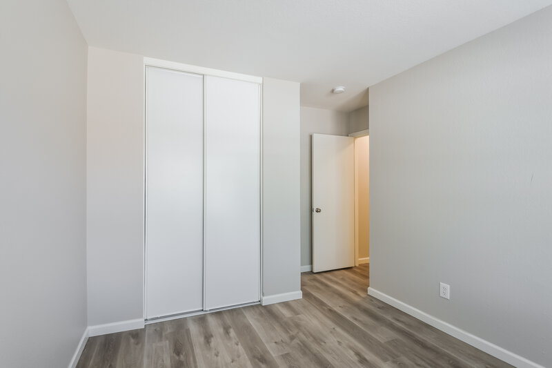 2,350/Mo, 27830 N 30th Ln Phoenix, AZ 85083 Bathroom View 2