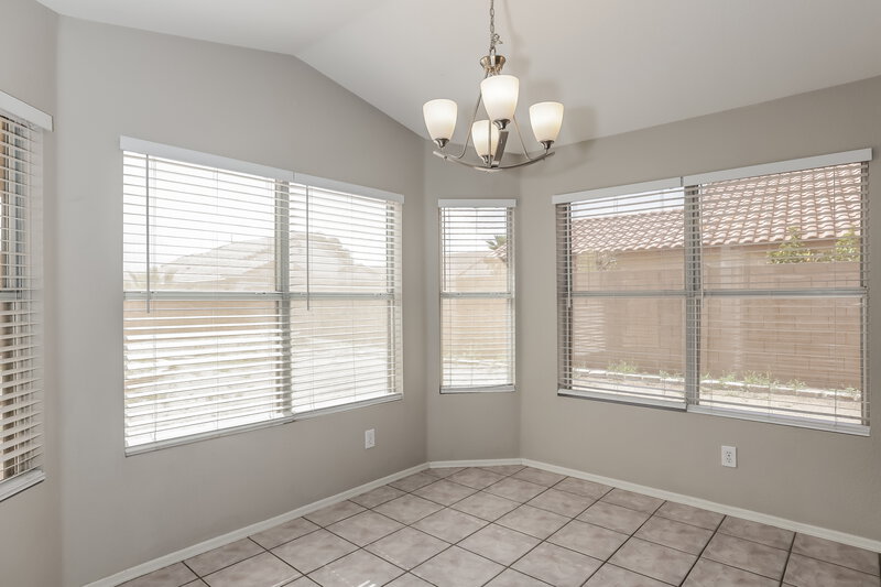 2,175/Mo, 12709 W Wilshire Dr Avondale, AZ 85392 Dining Room View