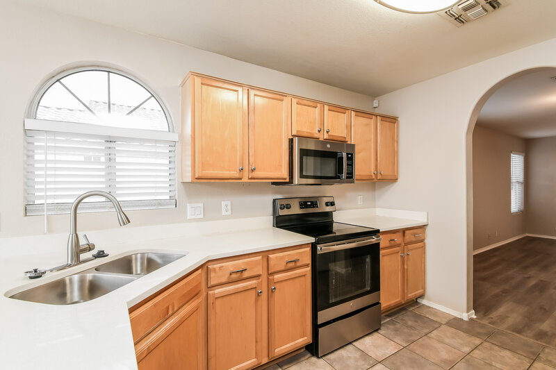 2,335/Mo, 2484 E Kent Ave Gilbert, AZ 85296 Kitchen View 3