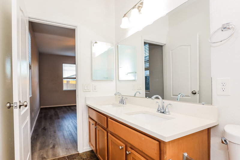 1,765/Mo, 7342 W St Charles Ave Laveen, AZ 85339 Main Bathroom View 2