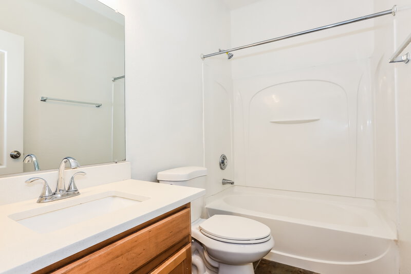 1,765/Mo, 7342 W St Charles Ave Laveen, AZ 85339 Bathroom View