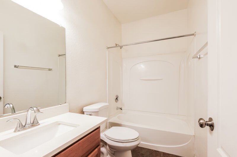 2,615/Mo, 7342 W St Charles Ave Laveen, AZ 85339 Bathroom View