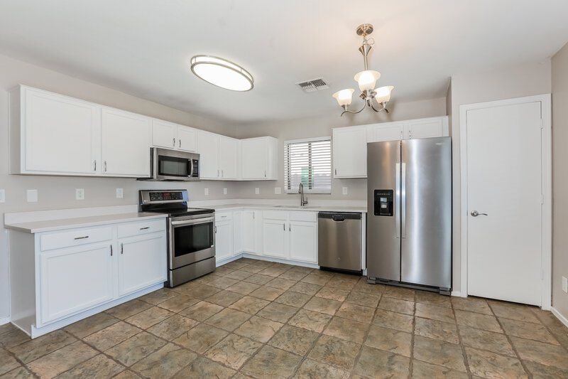 1,920/Mo, 33757 N Wash View Rd Queen Creek, AZ 85142 Kitchen View